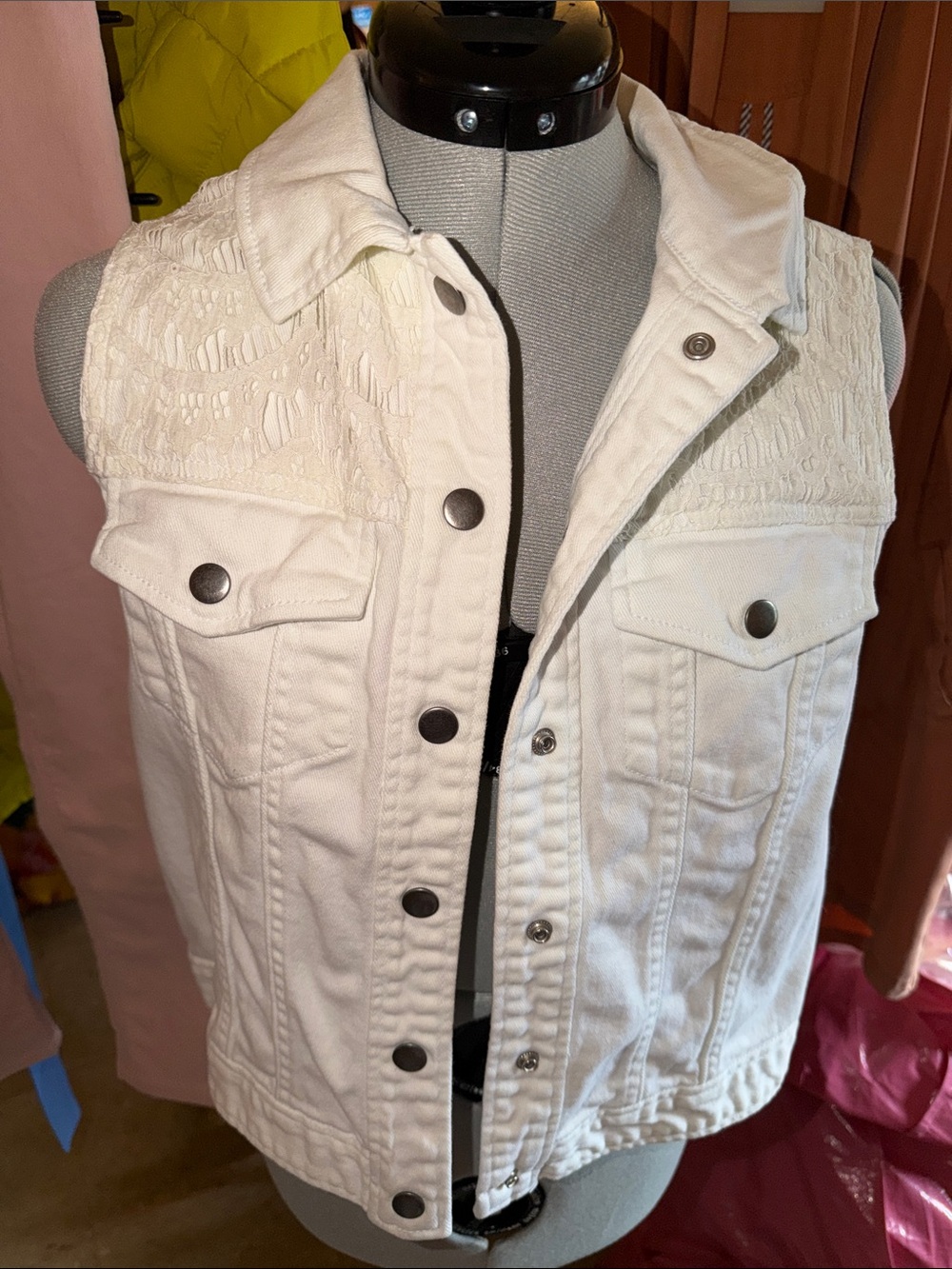 NY Collection White Sleeveless Denim Vest with Lace Yoke